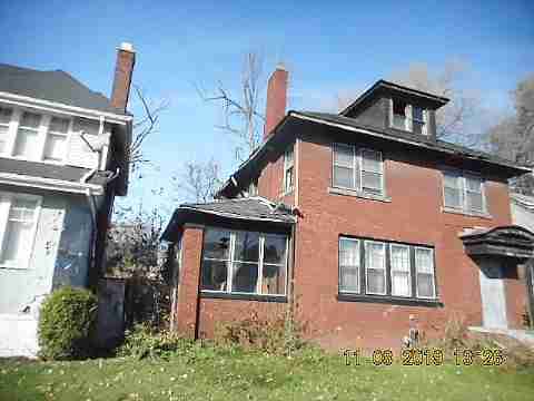 2220 Collingwood (4)_m.jpg